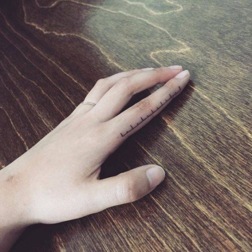 small finger tattoo_35